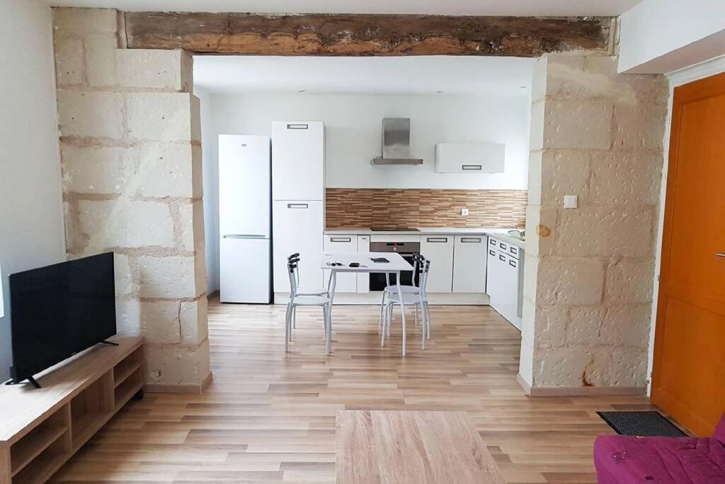 Bel Appartement 50M2 En Plein Centre De 索米尔 外观 照片
